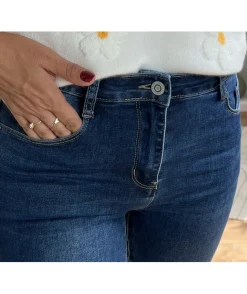 La boutique de Lilie JEANS LYANA> Jeans / Pantalons