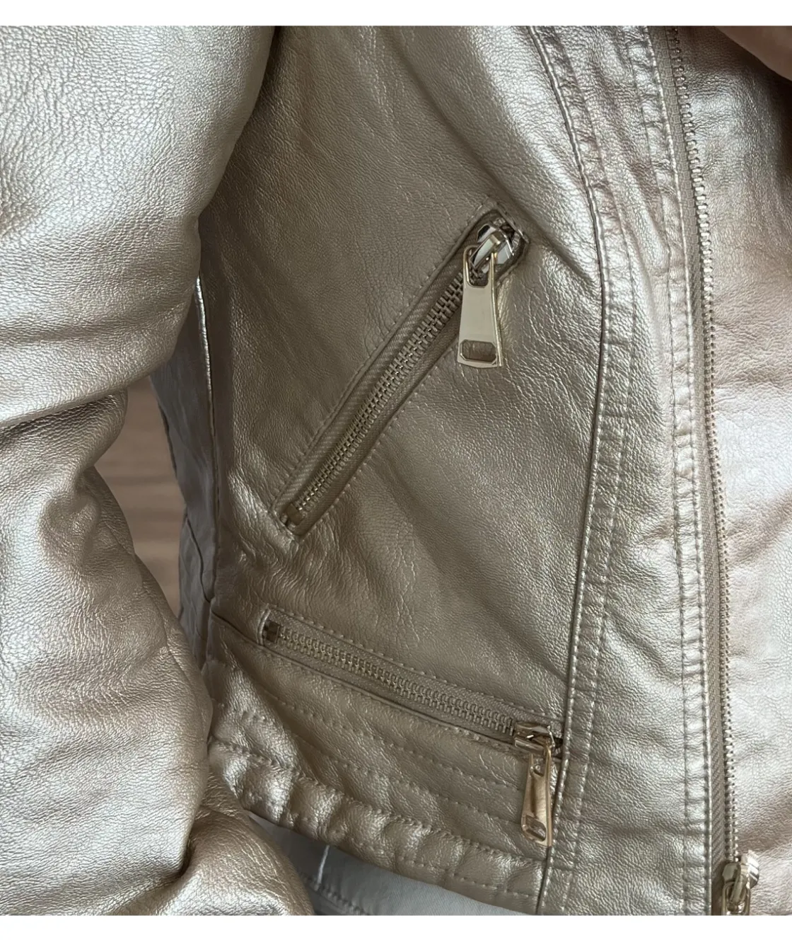 La boutique de Lilie VESTE SIMILI CUIR LAETICIA> Vestes