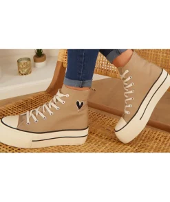 La boutique de Lilie BASKETS CERISE> Baskets