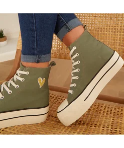 La boutique de Lilie BASKETS CERISE> Baskets