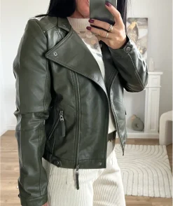 La boutique de Lilie VESTE SIMILI ANTOINE> Vestes