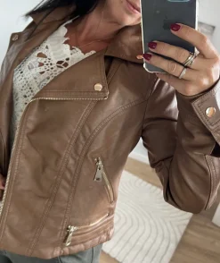 La boutique de Lilie VESTE SIMILI CUIR LAETICIA> Vestes